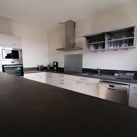 Appartement Lily-Rose Cerizay Exteriör bild