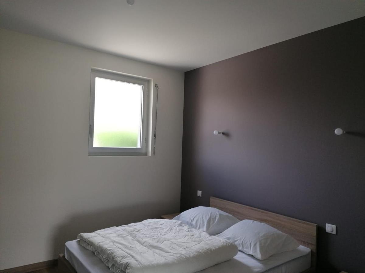 Appartement Lily-Rose Cerizay Exteriör bild