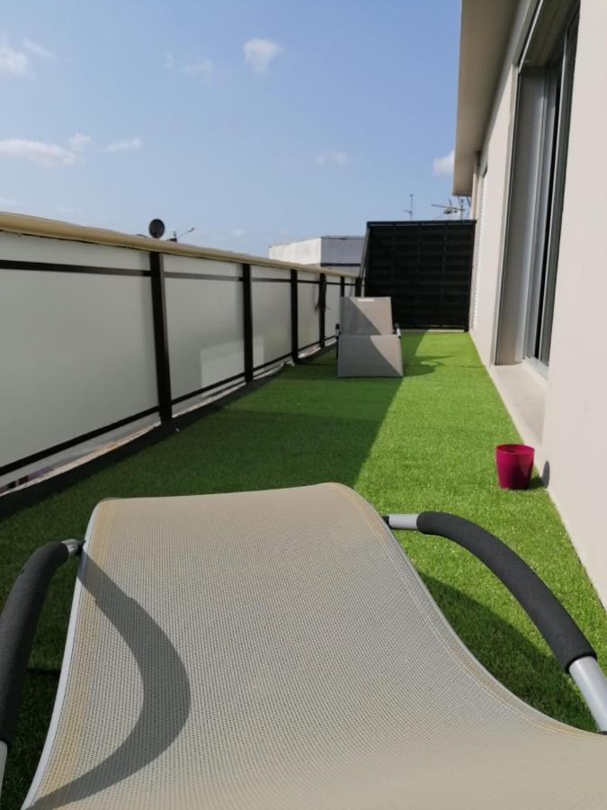 Appartement Lily-Rose Cerizay Exteriör bild